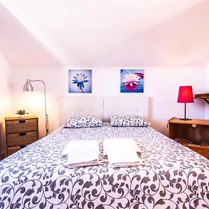 Apartment View Bairro Alto, Lissabon